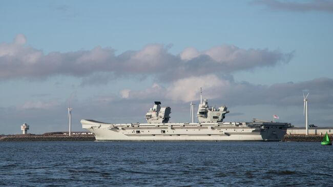 Британский авианосец HMS Prince of Wales