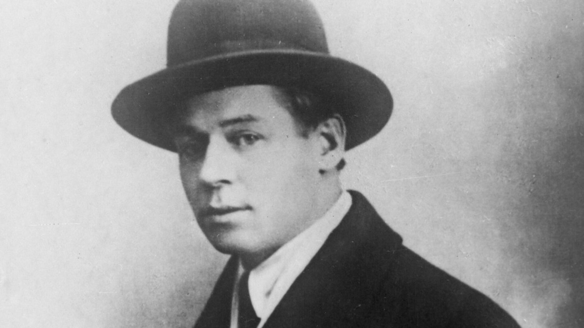Поэт Сергей Есенин - РИА Новости, 1920, 15.12.2024